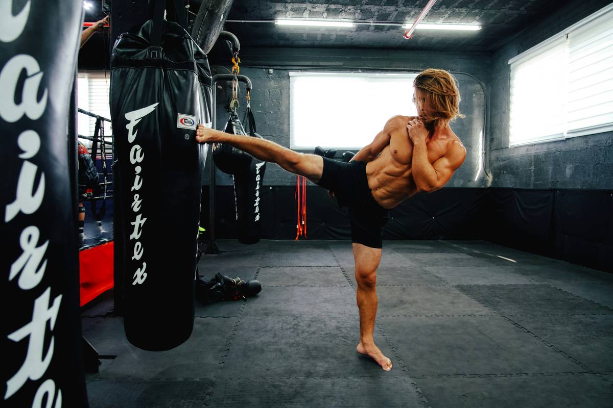 Before-and-after photos of someone who achieved weight loss with kettlebells